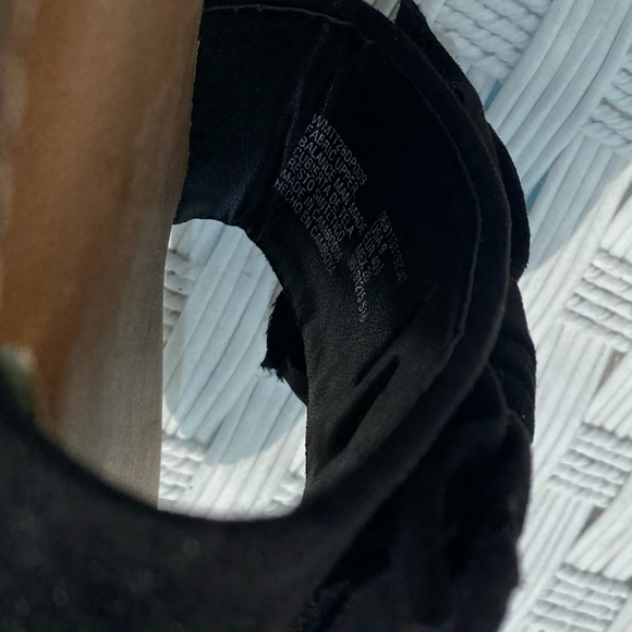 Women’s flats size 9 - Picture 2 of 3